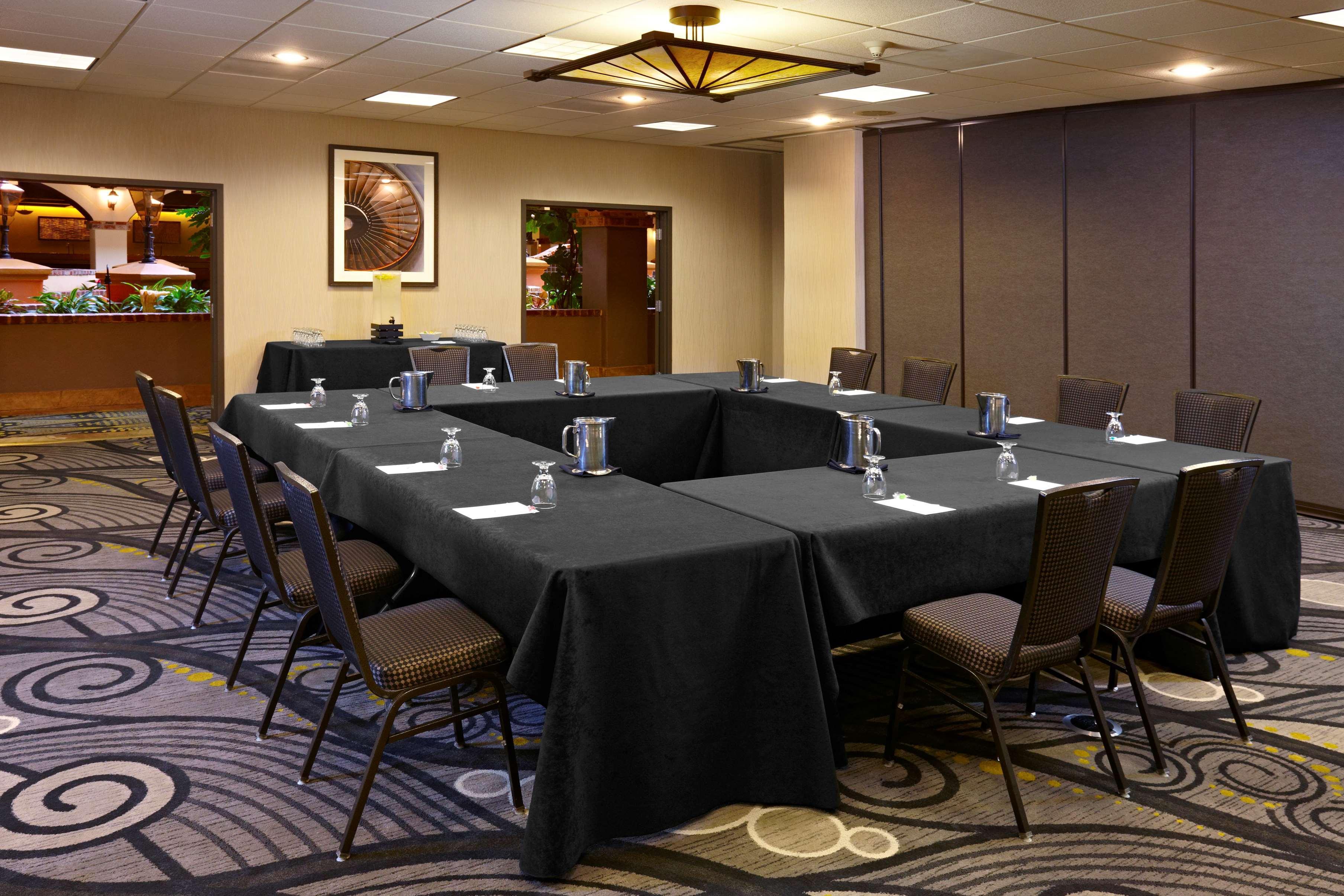 Hotel Embassy By Hilton Los Angeles International Airport South El Segundo