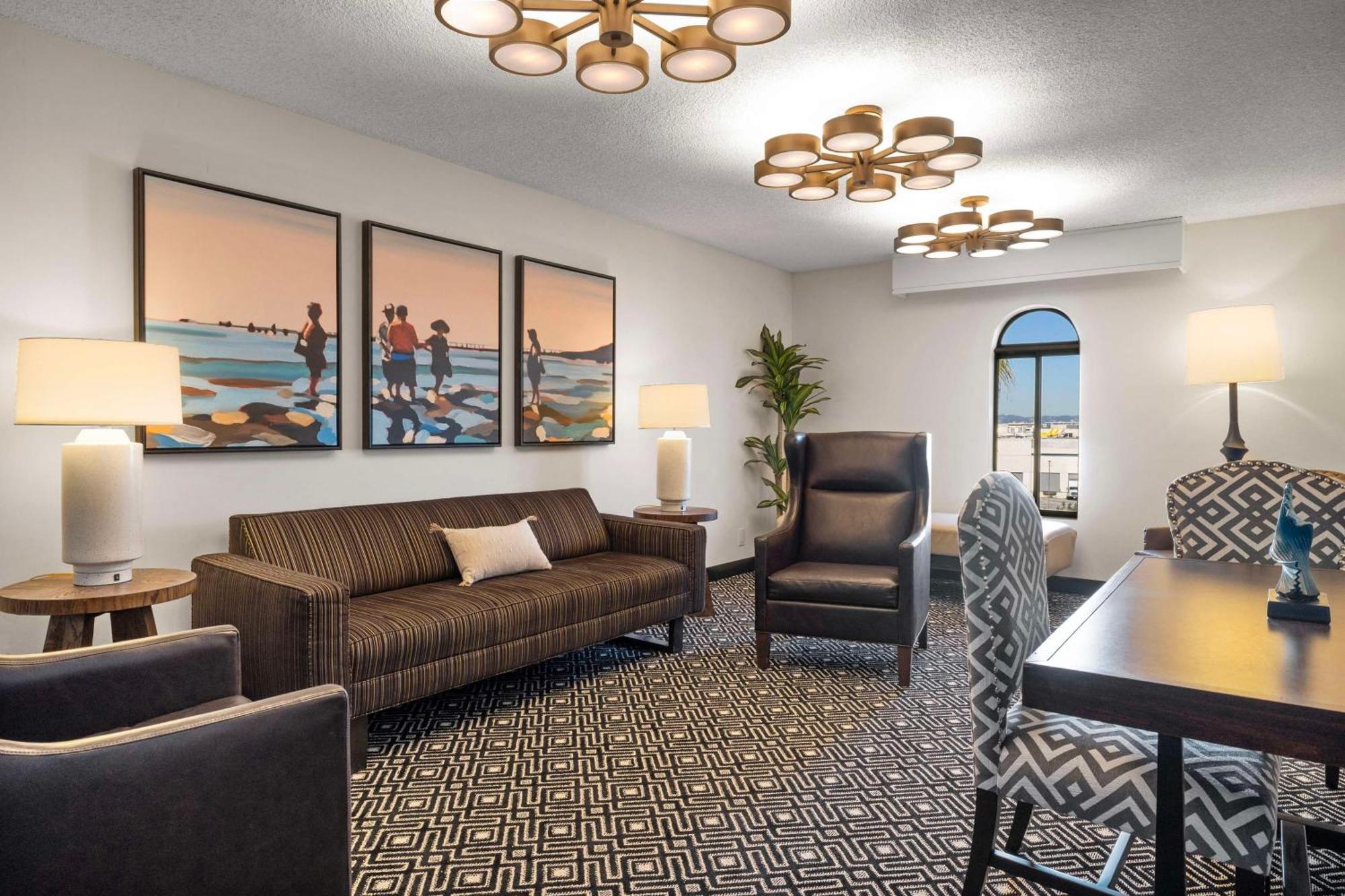 Embassy By Hilton Los Angeles International Airport South 3* El Segundo